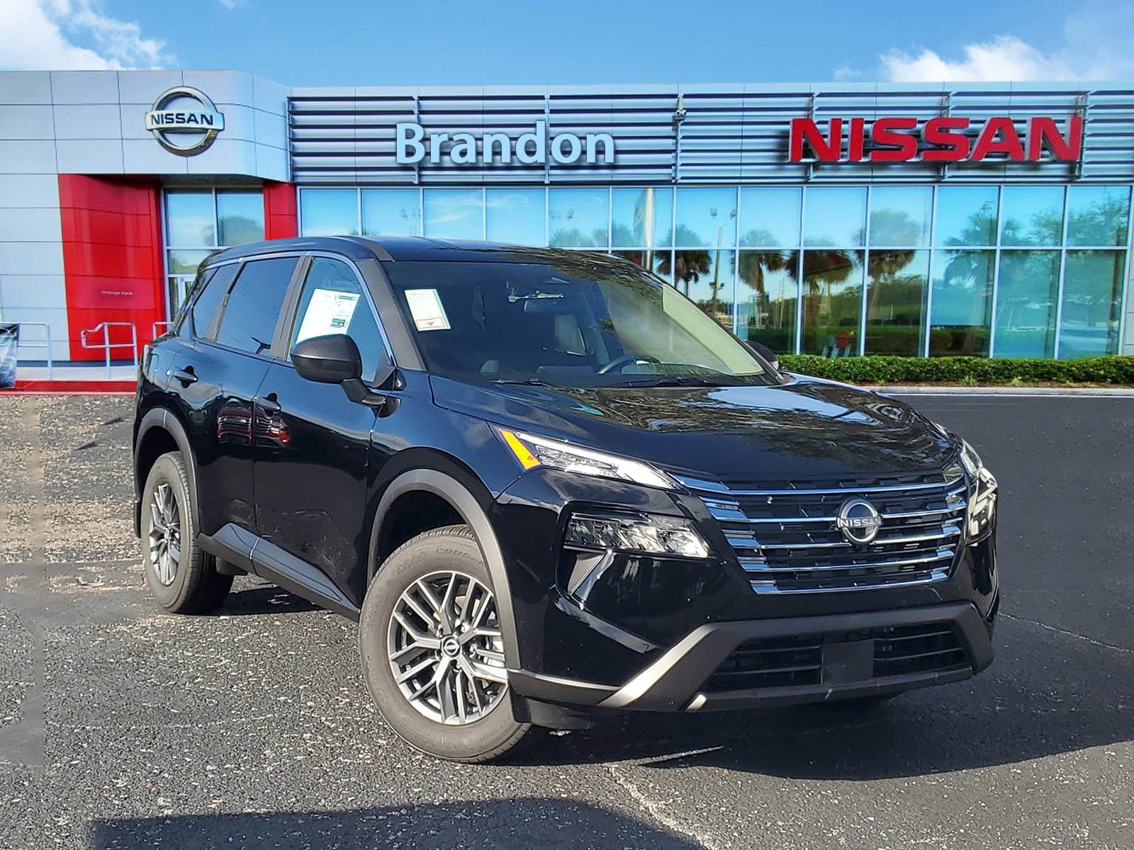 2026 Nissan Rogue S's photo