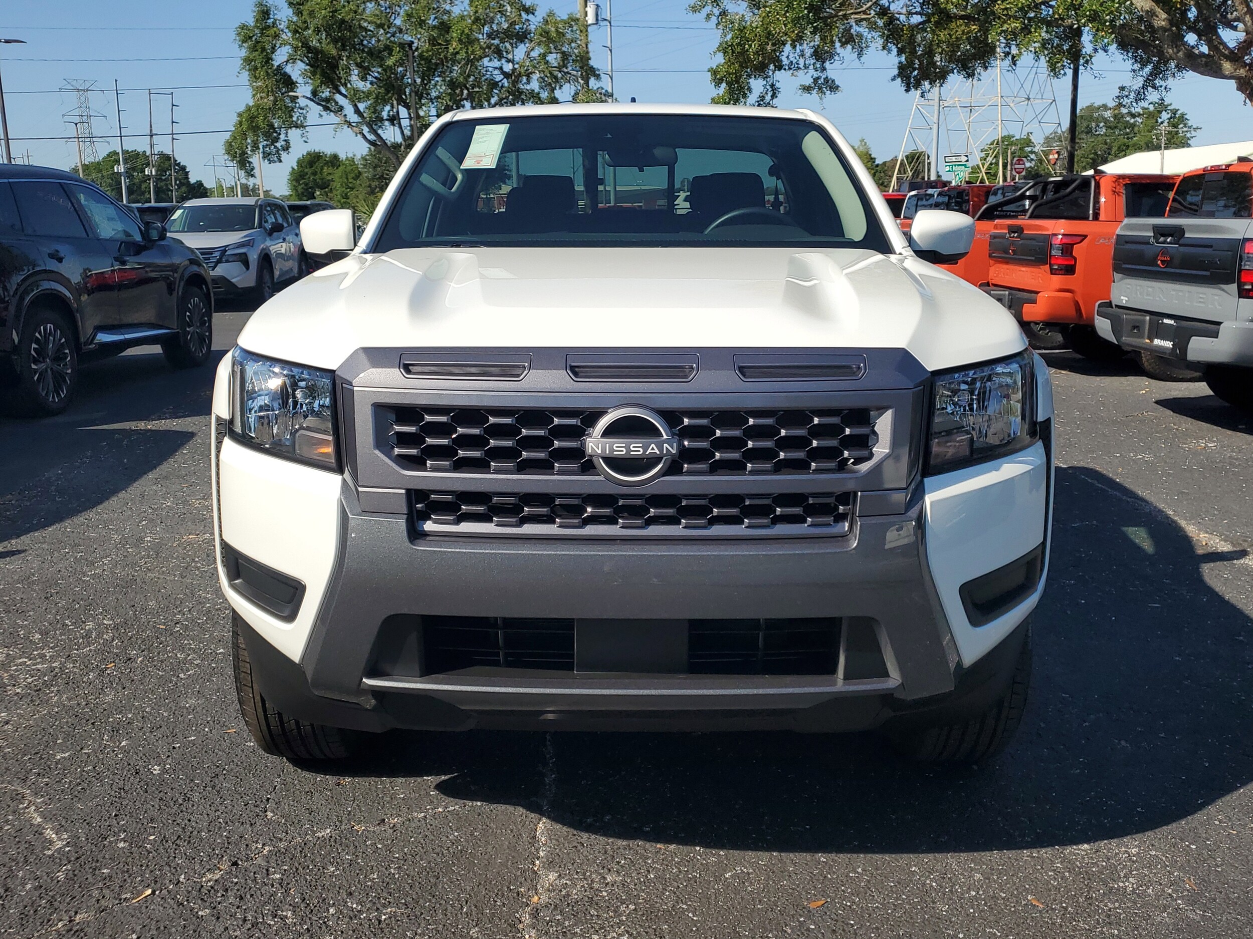 2025 Nissan Frontier SV photo 2