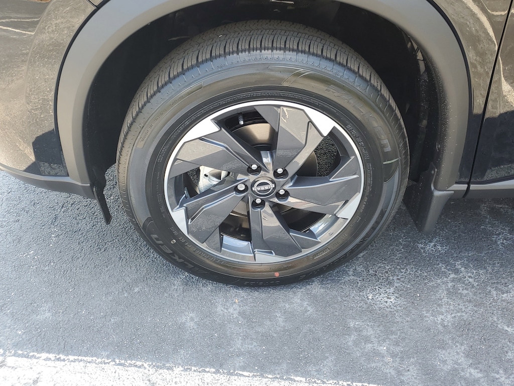 New 2026 Nissan Rogue SV SUV