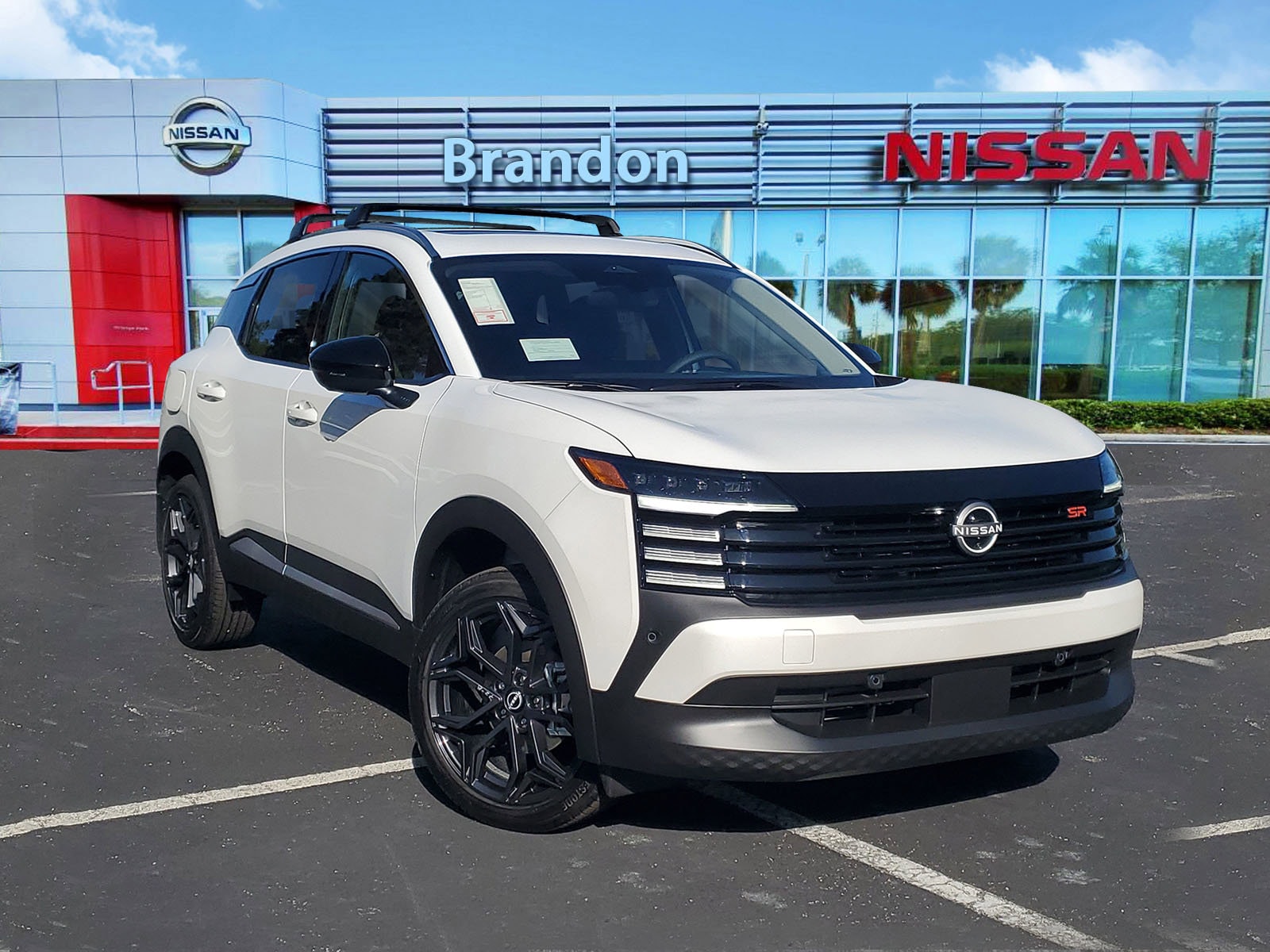 2026 Nissan KICKS SR's photo