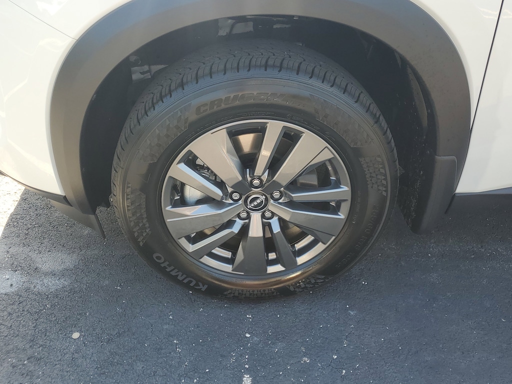 New 2025 Nissan Pathfinder SV SUV