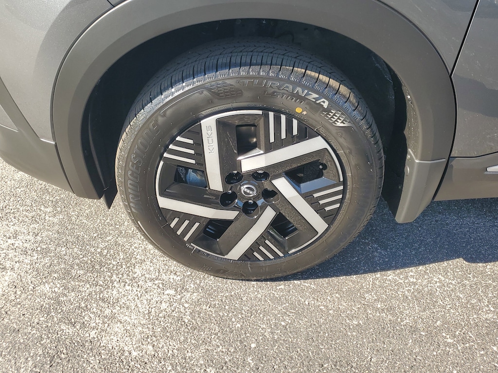 New 2026 Nissan Kicks SV SUV