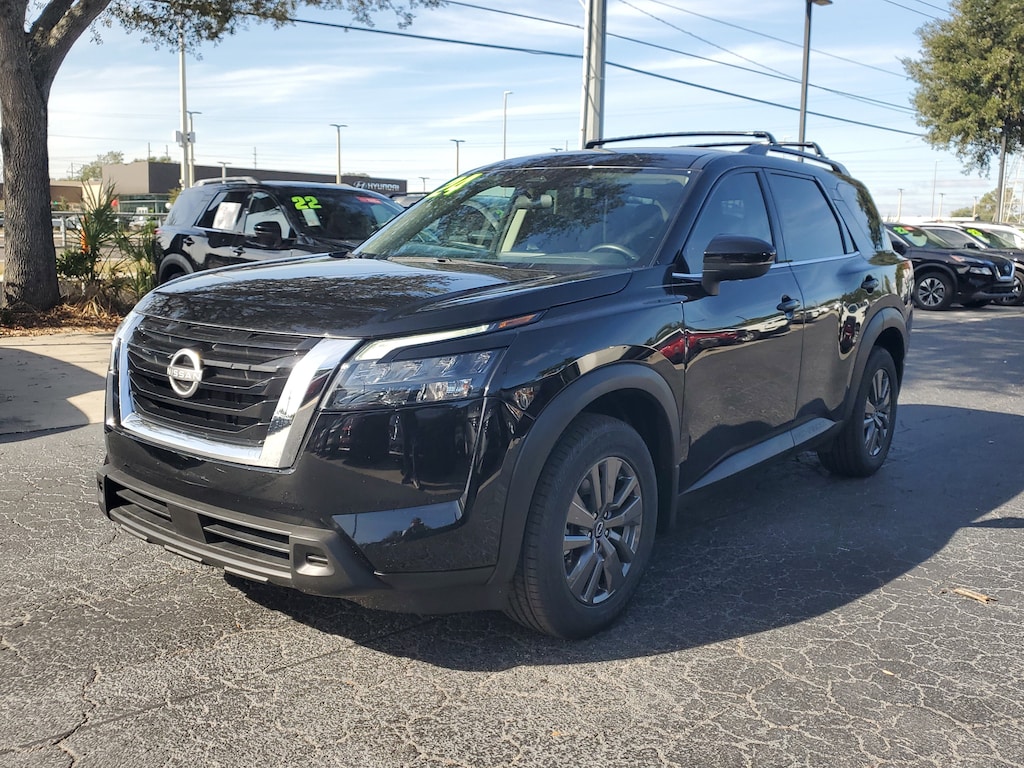 Used 2024 Nissan Pathfinder SV SUV