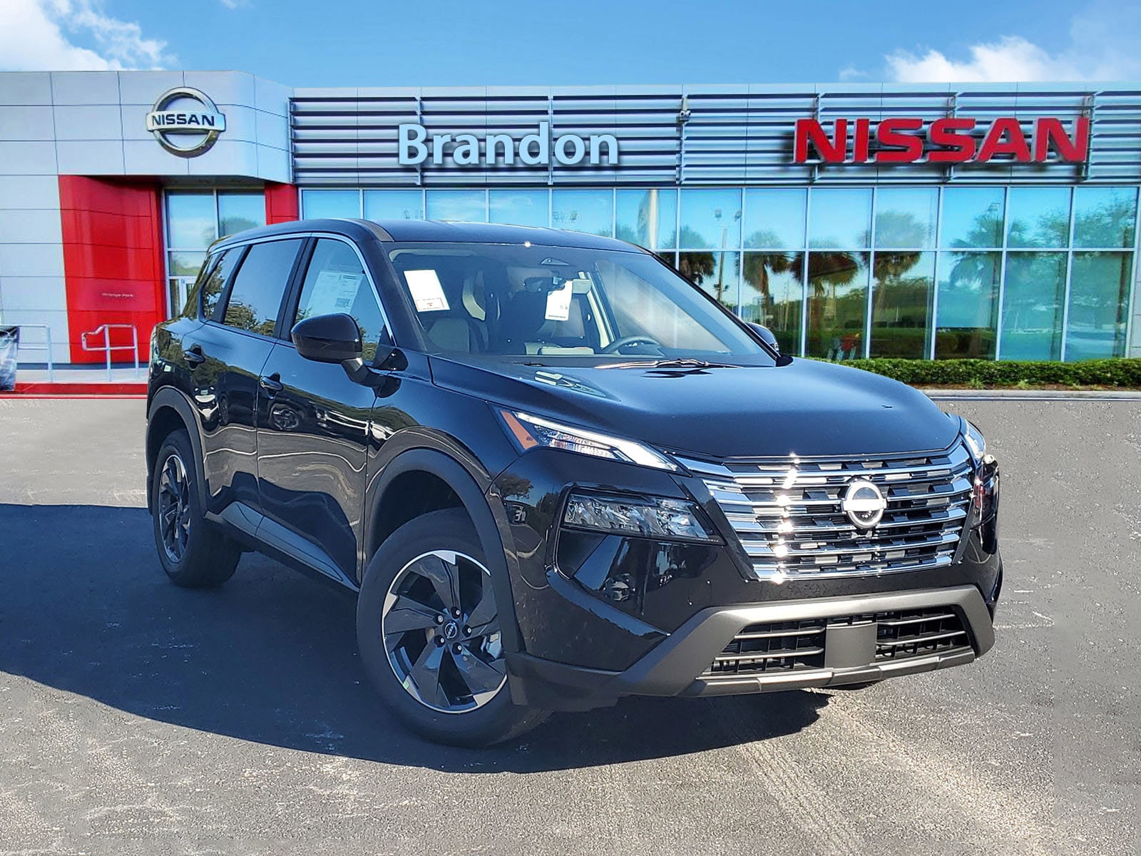 2026 Nissan Rogue SV's photo