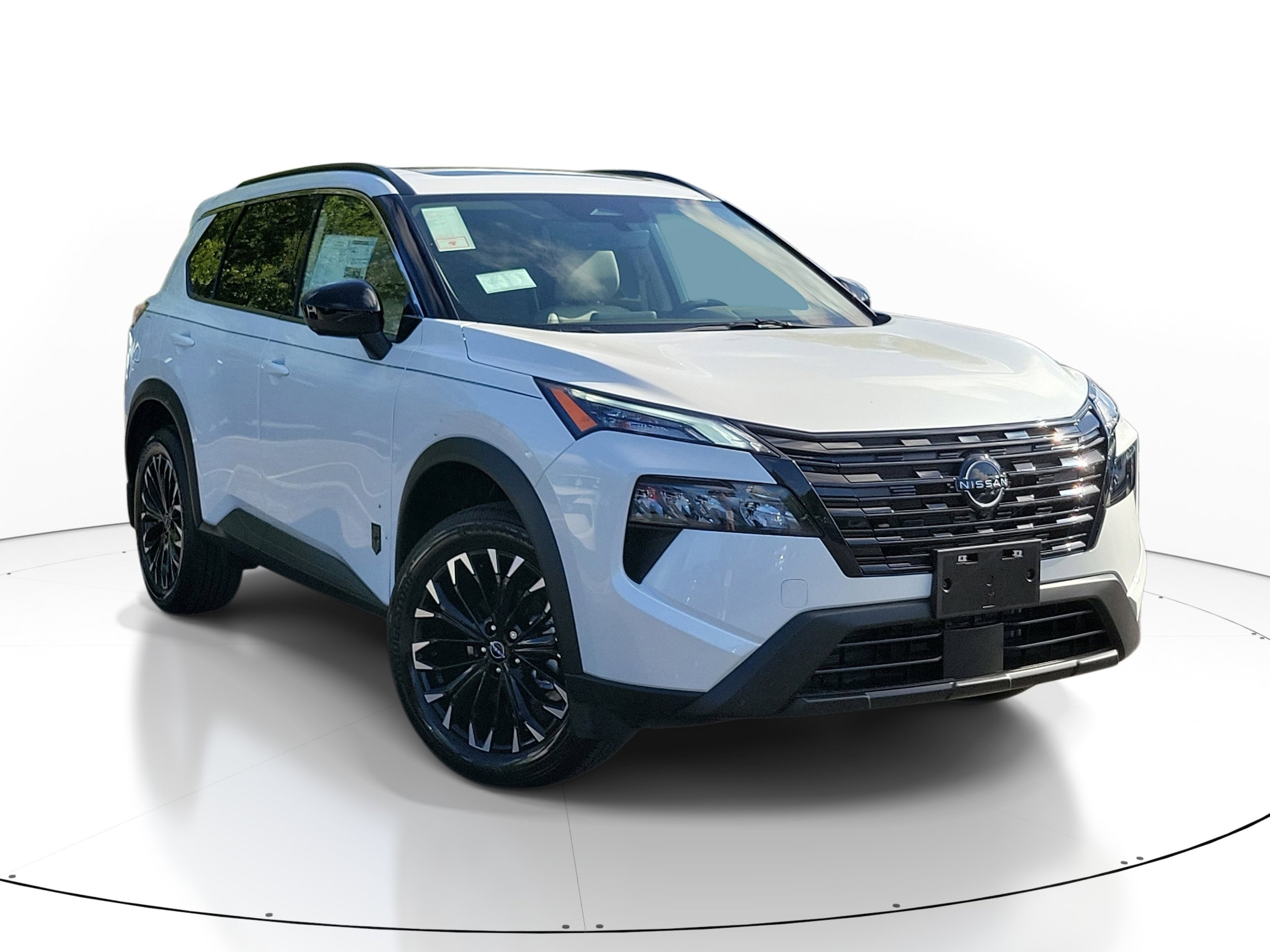 2026 Nissan Rogue Dark Armor's photo