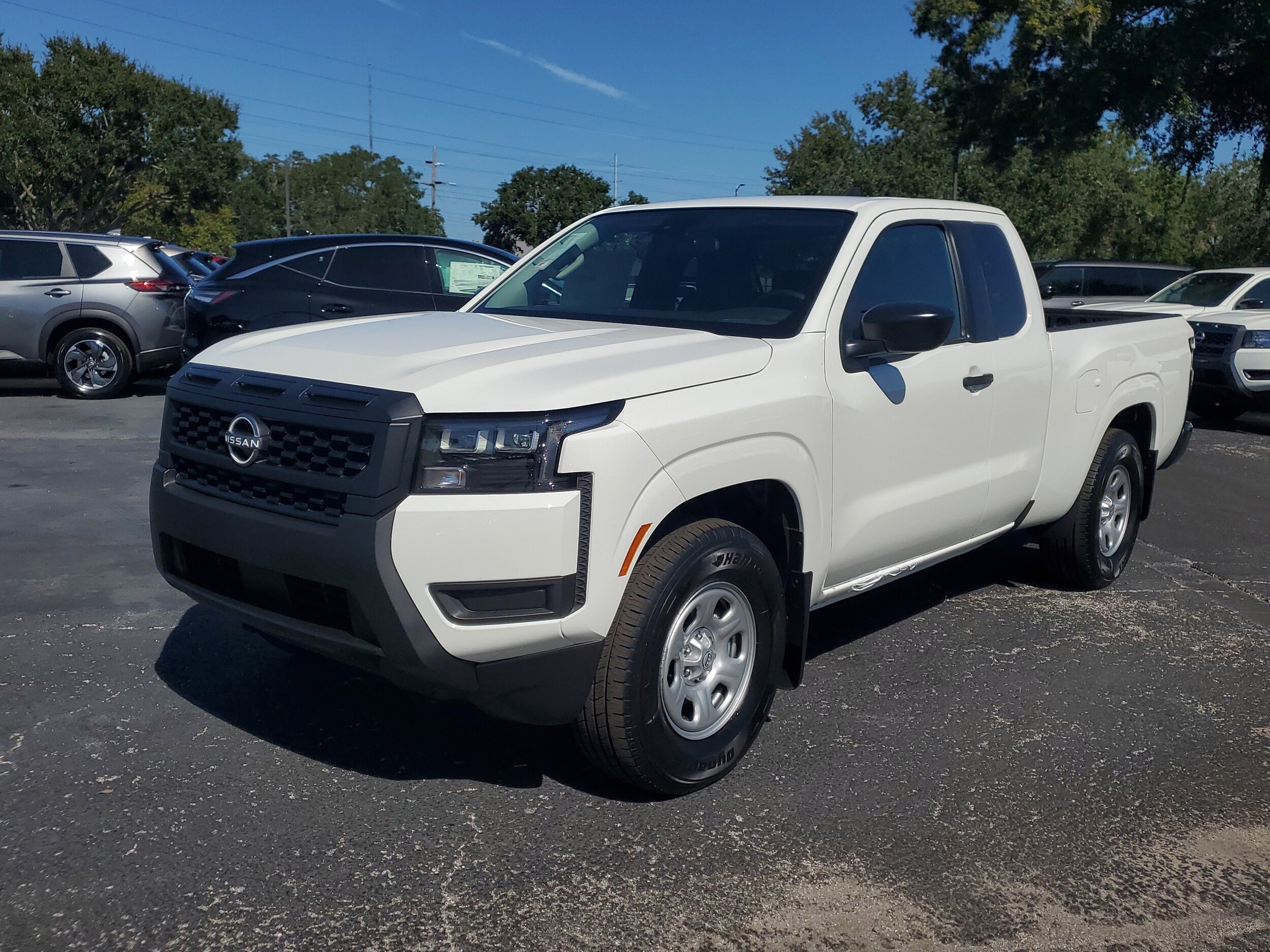 2026 Nissan Frontier S photo 3
