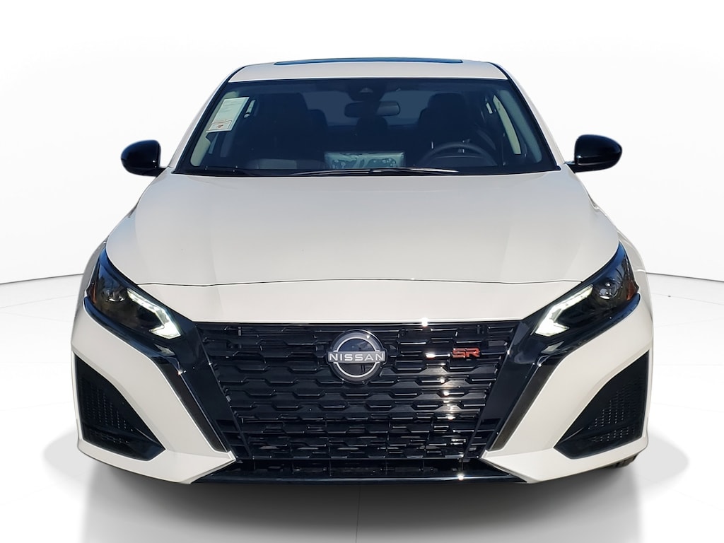 New 2025 Nissan Altima SR Sedan