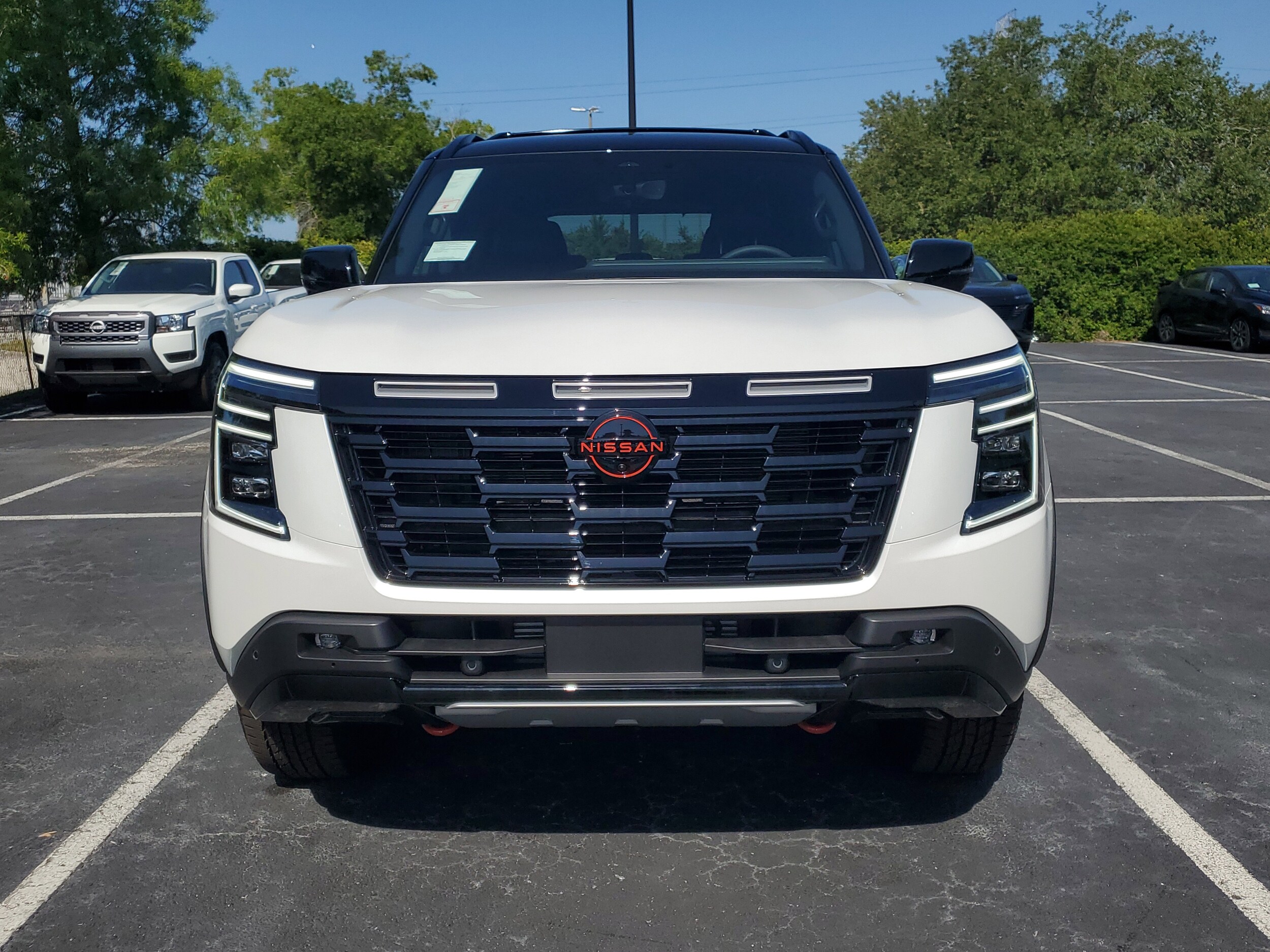 2025 Nissan Armada photo 2