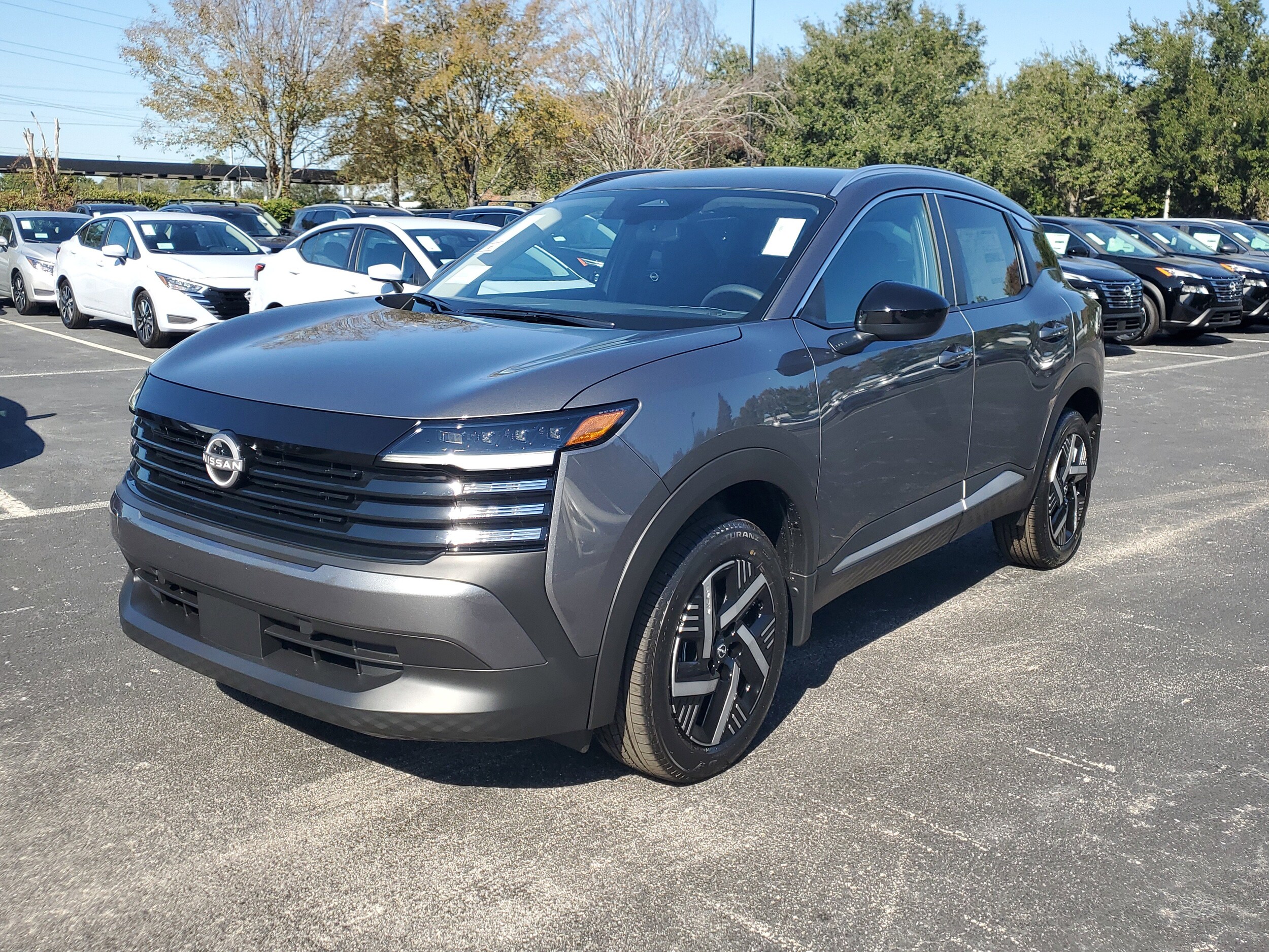 2026 Nissan Kicks SV photo 3