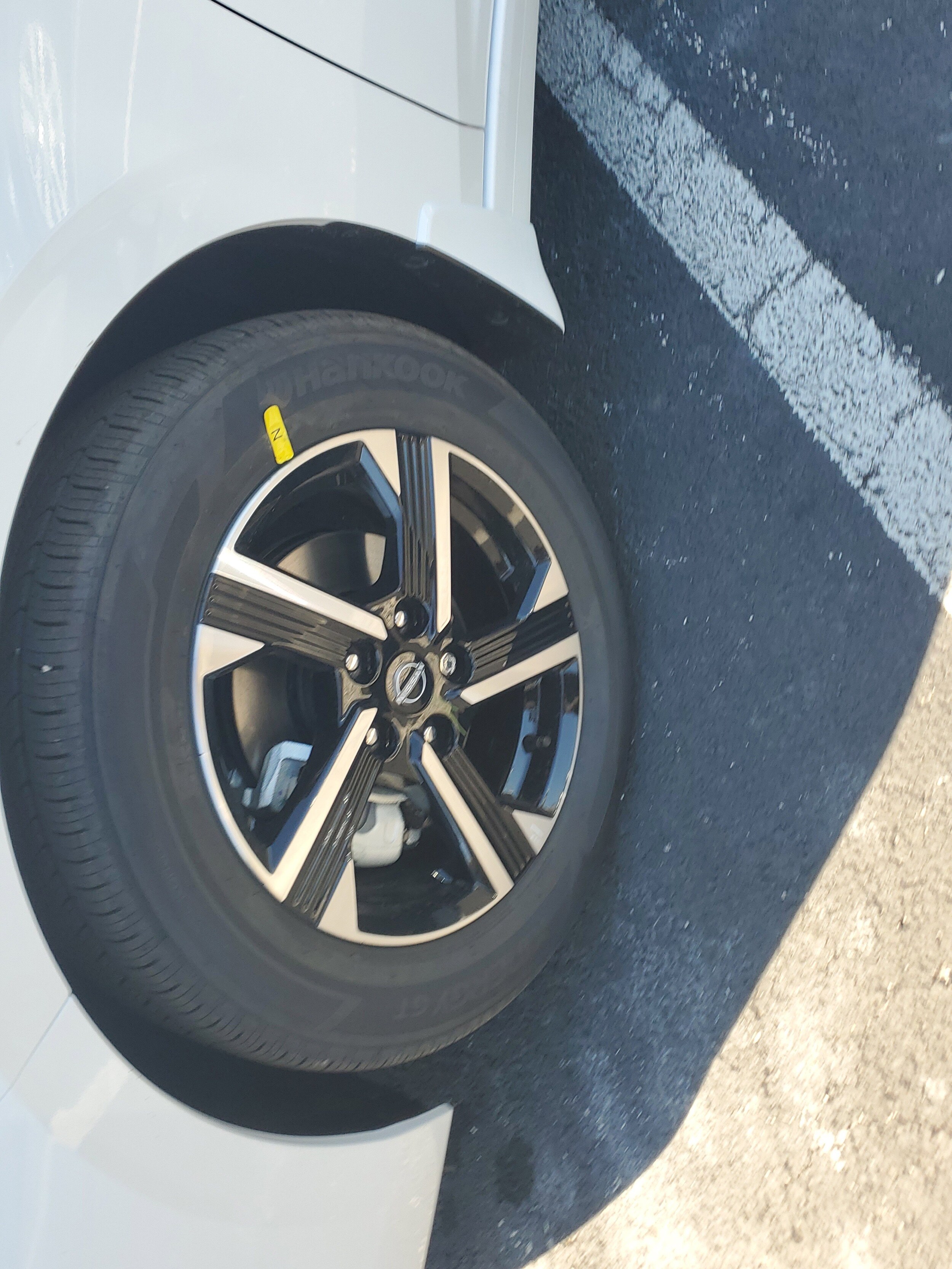 2025 Nissan Sentra SV photo 4