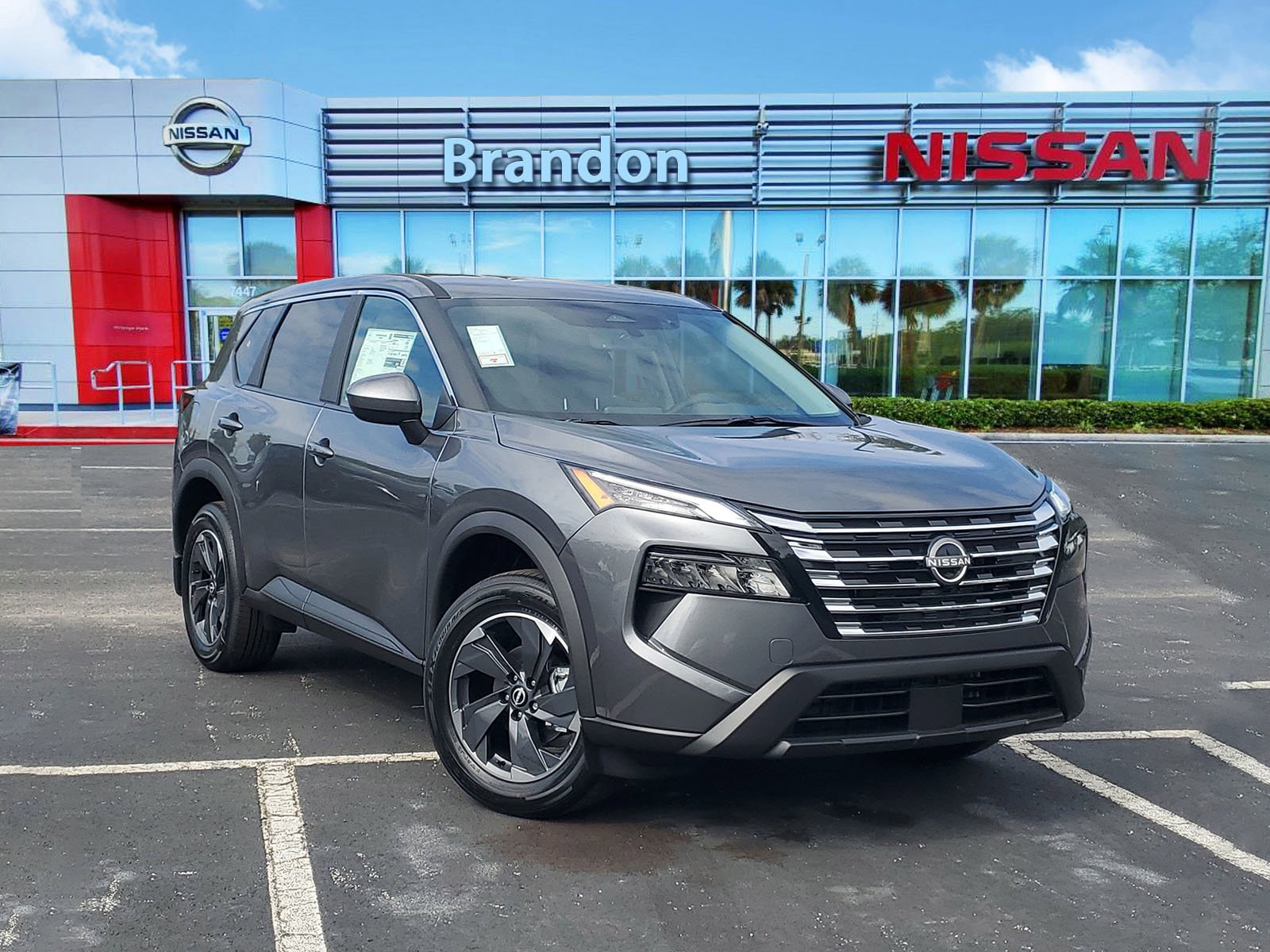 2026 Nissan Rogue SV's photo