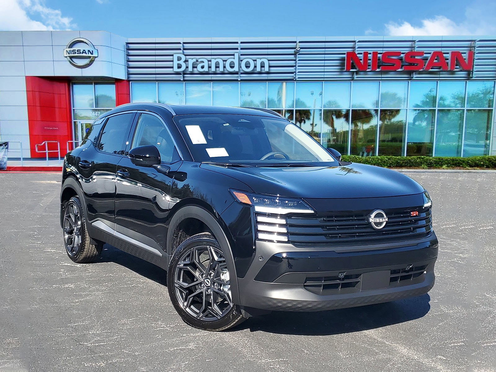 2026 Nissan KICKS SR's photo