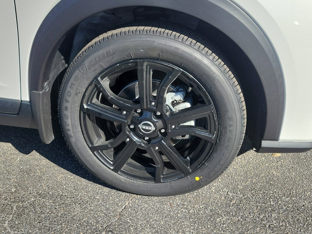 Used 2022 Nissan Kicks SR SUV