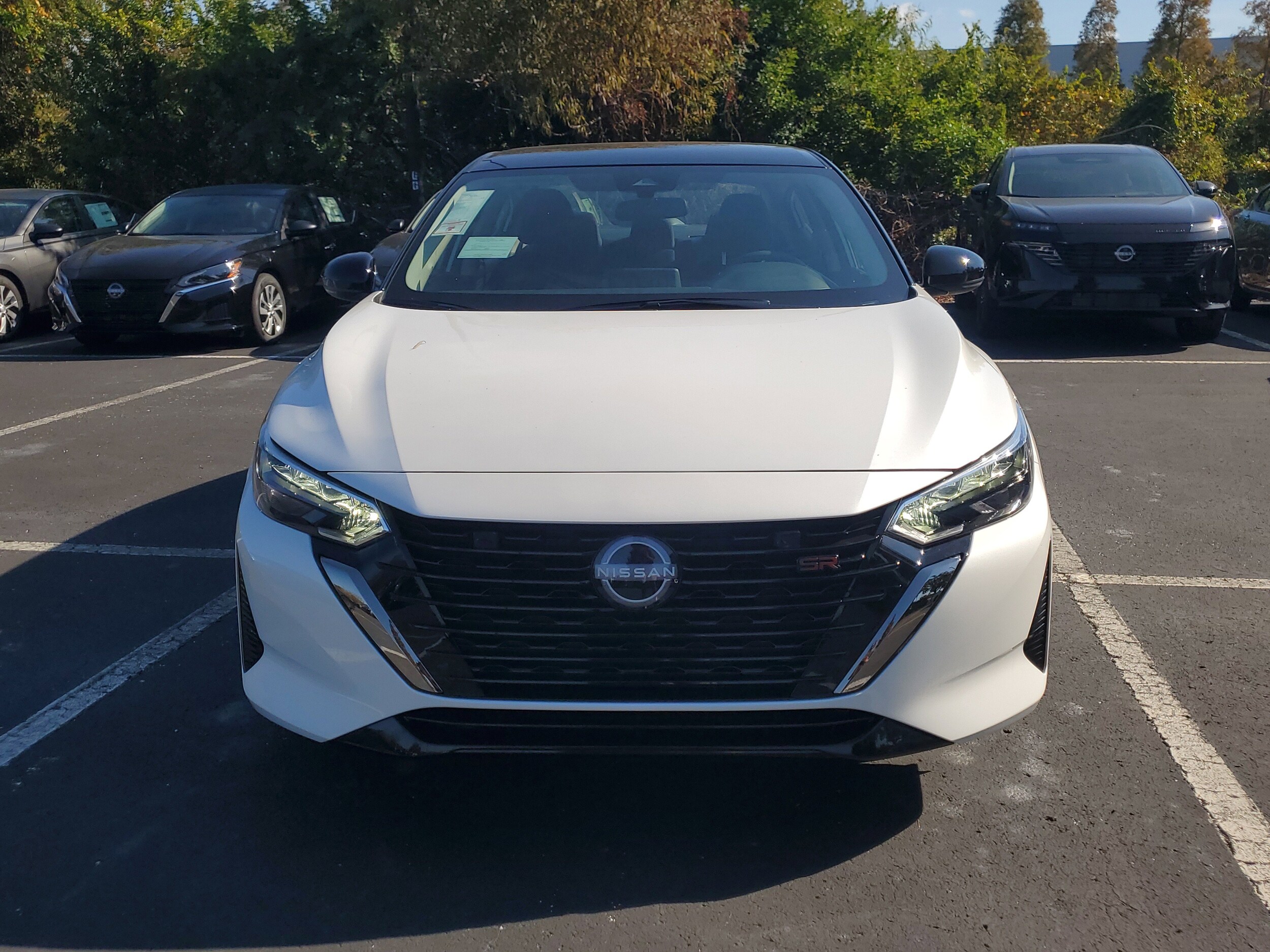 2025 Nissan Sentra SR photo 2