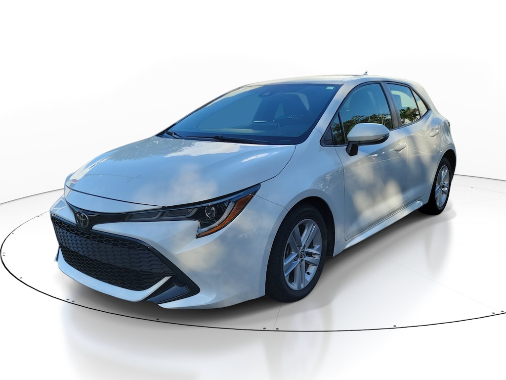 Used 2020 Toyota Corolla Hatchback SE Hatchback