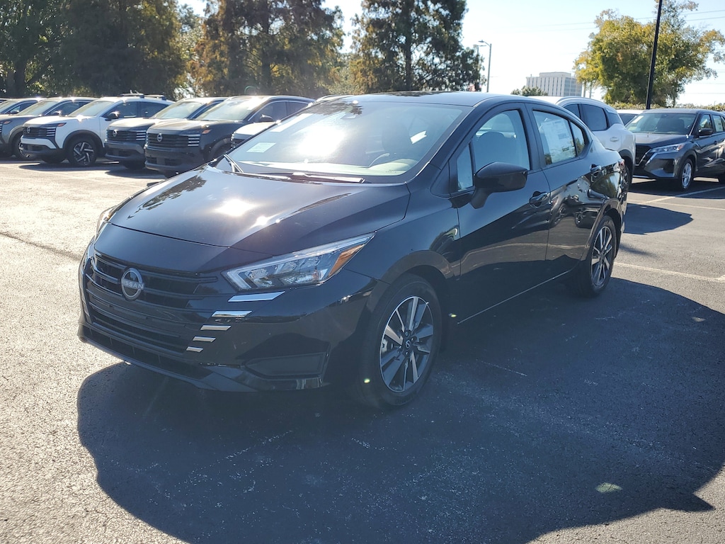 New 2025 Nissan Versa 1.6 SV Sedan