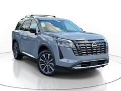 2026 Nissan Pathfinder Platinum SUV