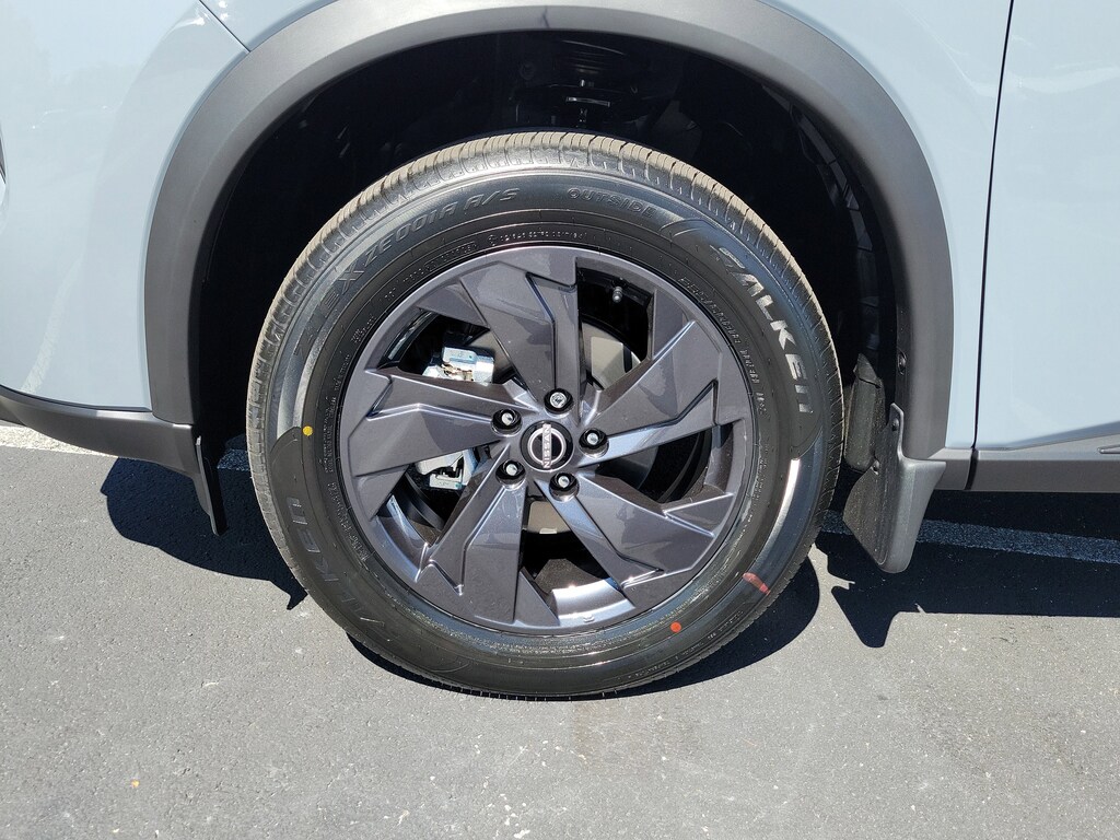 New 2026 Nissan Rogue SV SUV