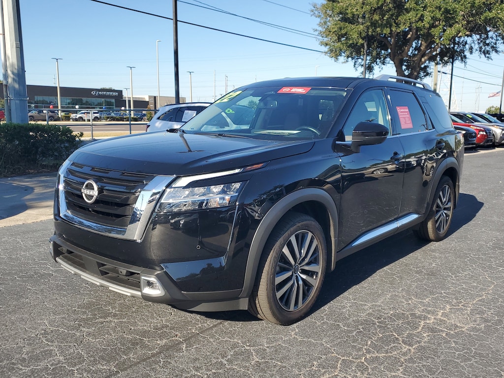 Used 2022 Nissan Pathfinder Platinum SUV