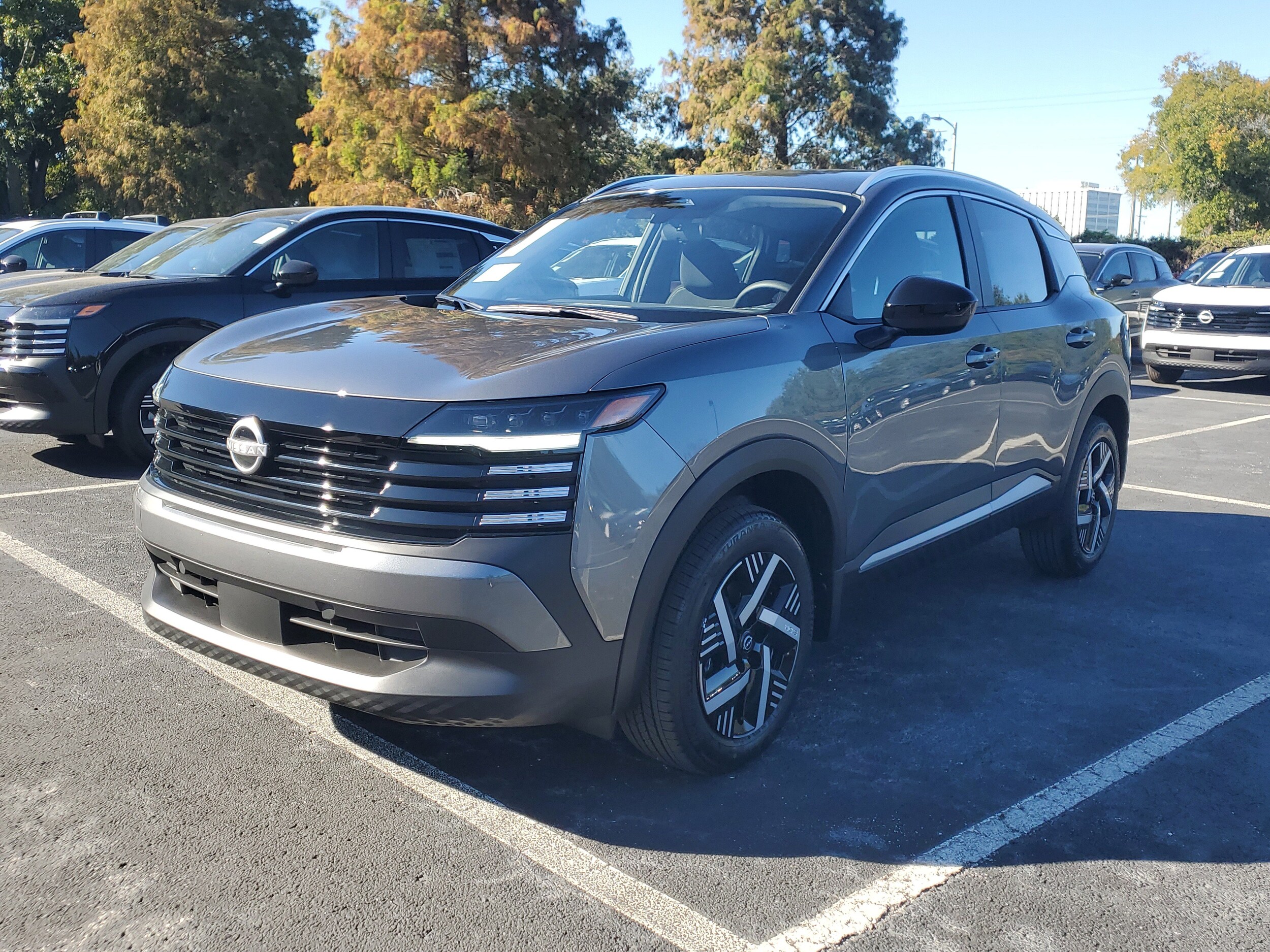 2026 Nissan Kicks SV photo 3