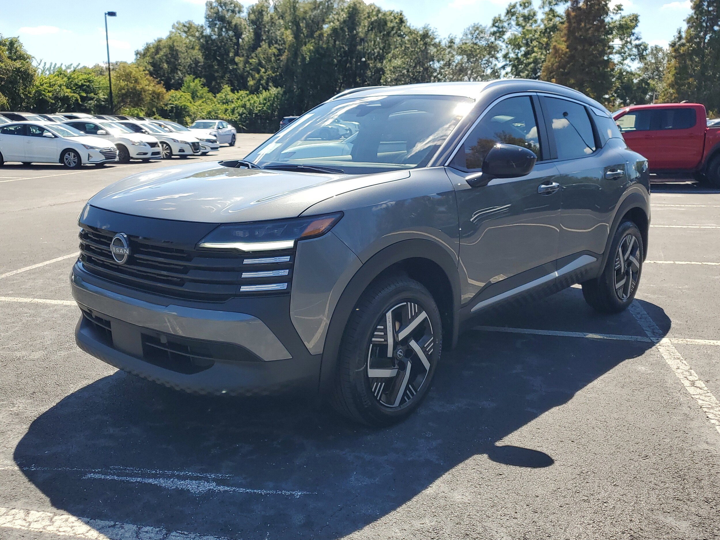 2026 Nissan Kicks SV photo 2