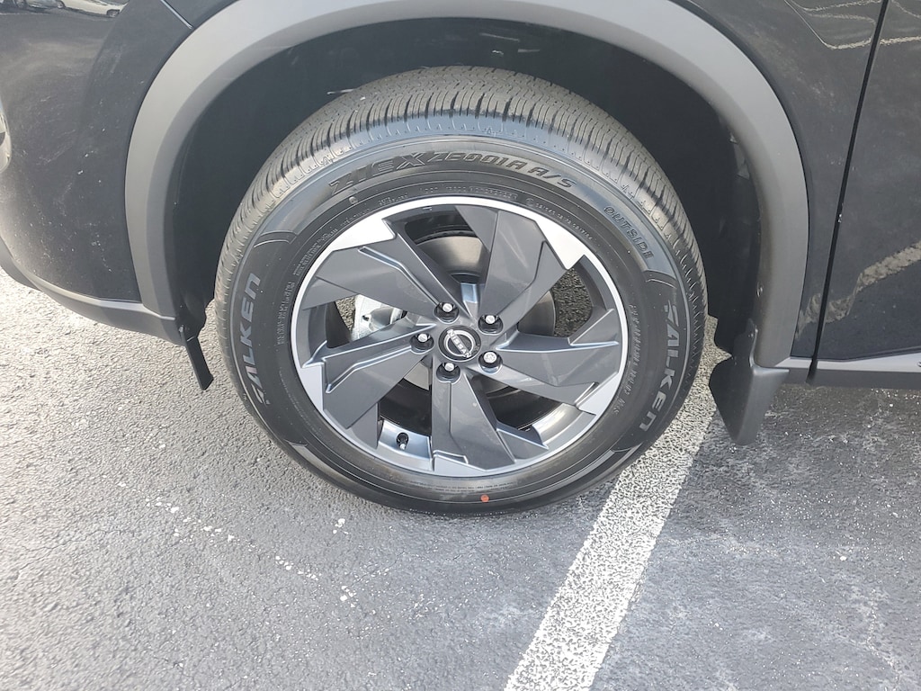 New 2026 Nissan Rogue SV SUV