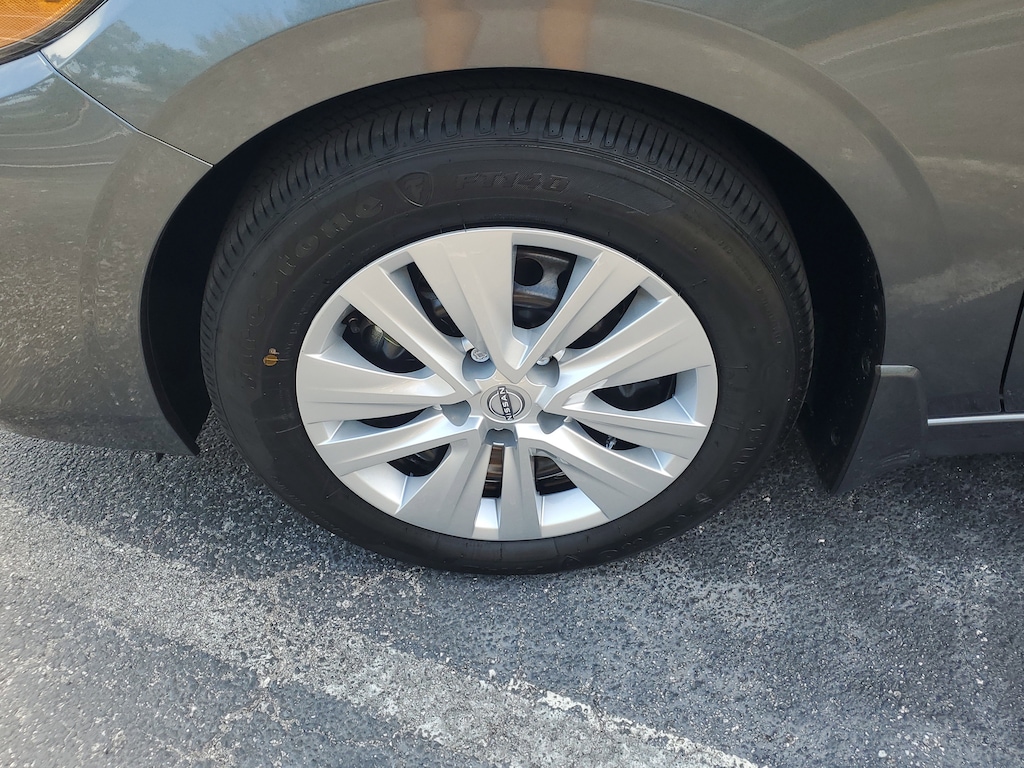 New 2025 Nissan Sentra S Sedan