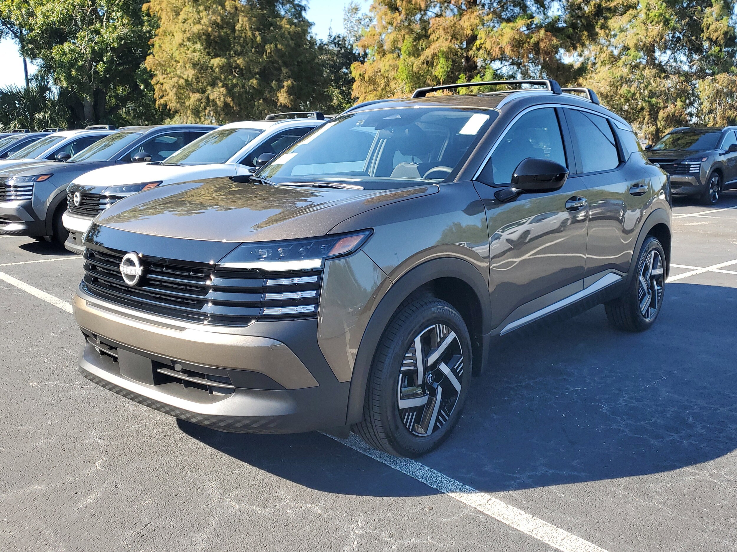 2026 Nissan Kicks SV photo 3