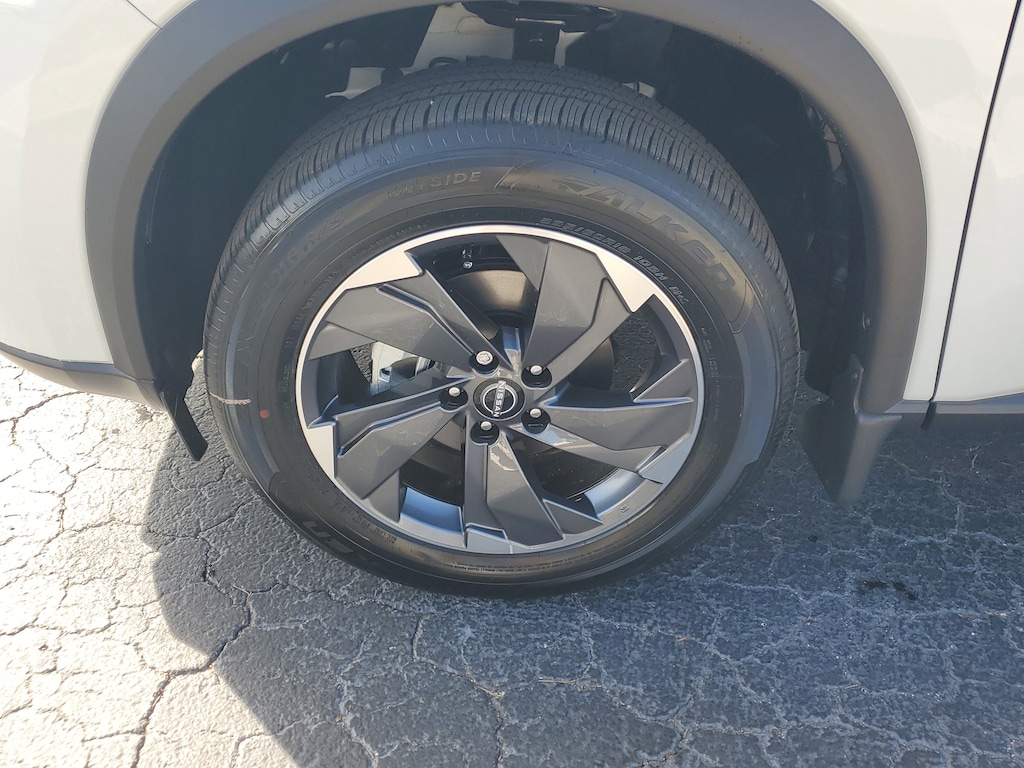 New 2026 Nissan Rogue SV SUV