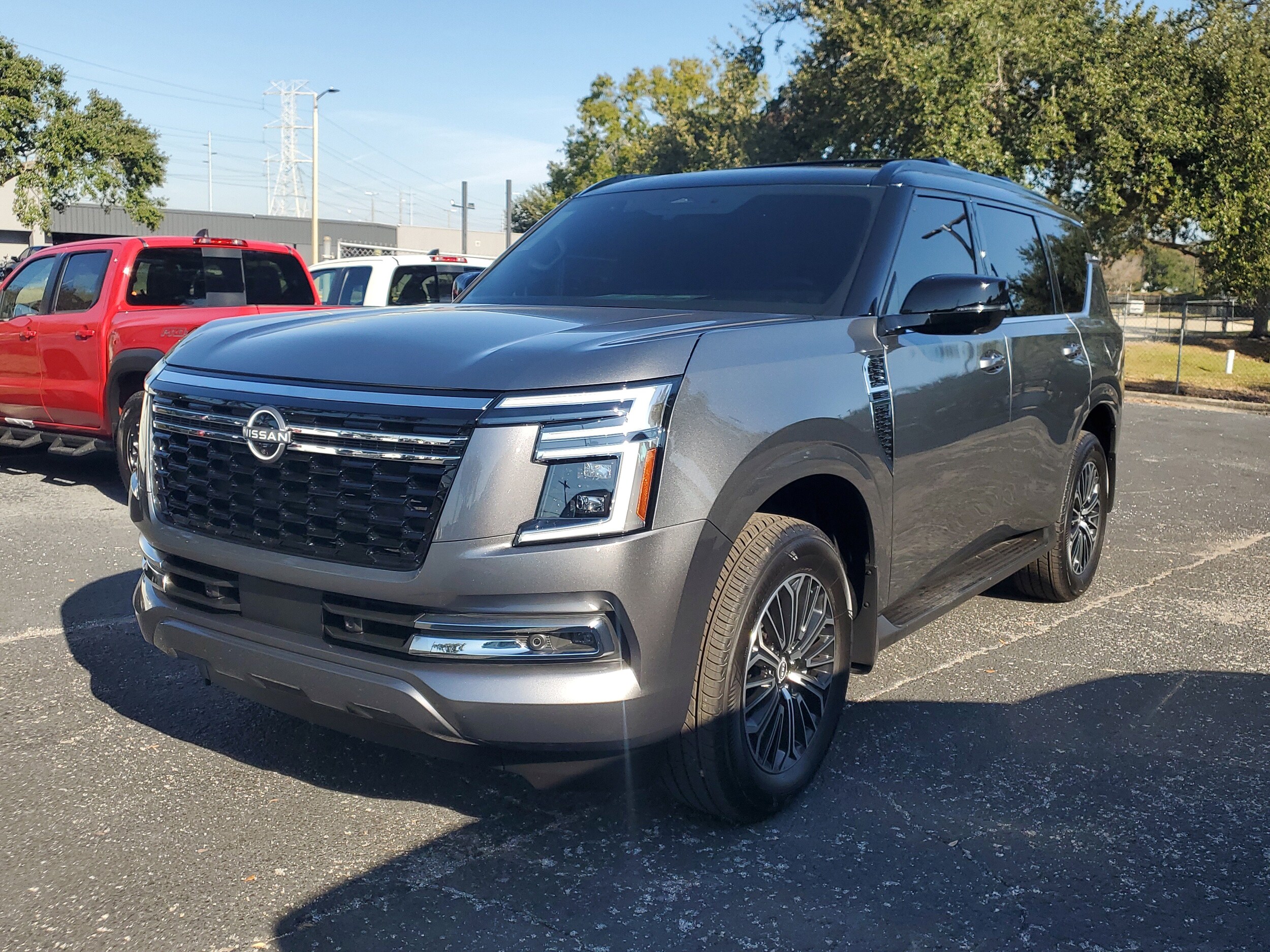 2025 Nissan Armada Platinum photo 3