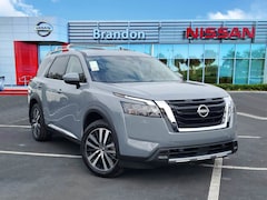 2025 Nissan Pathfinder Platinum SUV