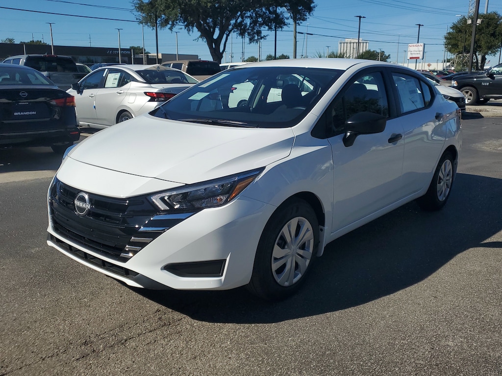 New 2025 Nissan Versa 1.6 S Sedan