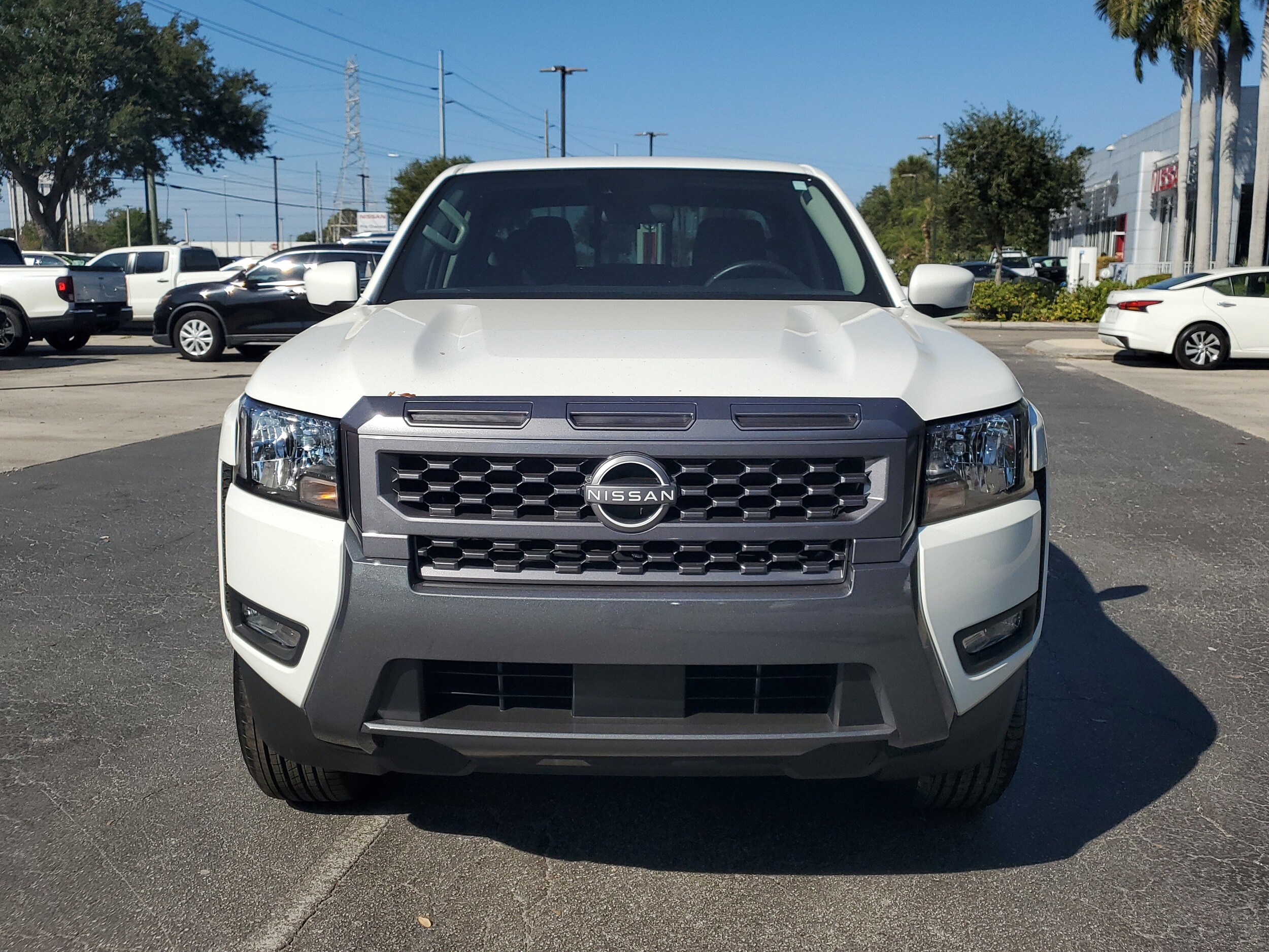 2025 Nissan Frontier SV photo 2