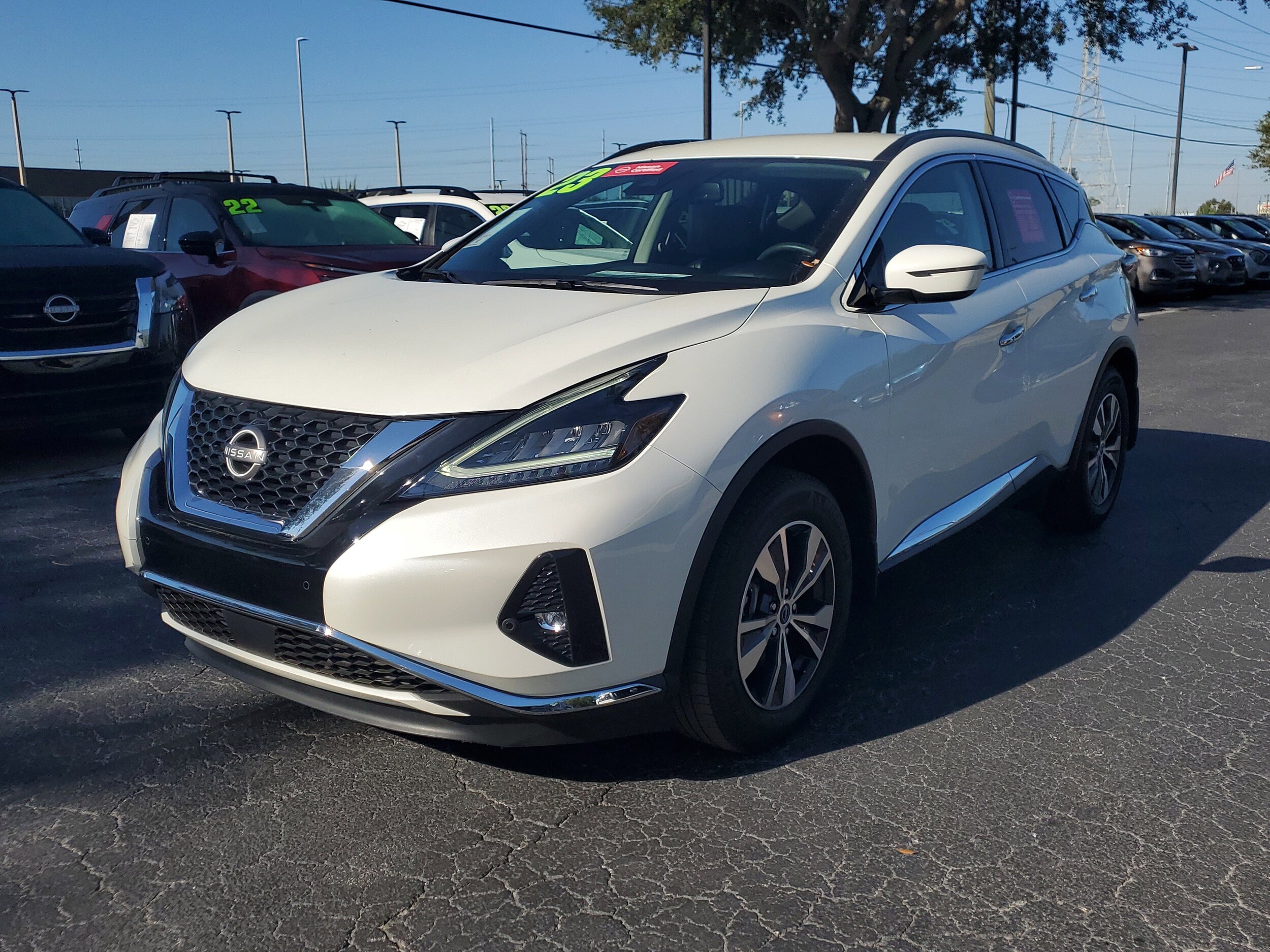 2023 Nissan Murano SV photo 3
