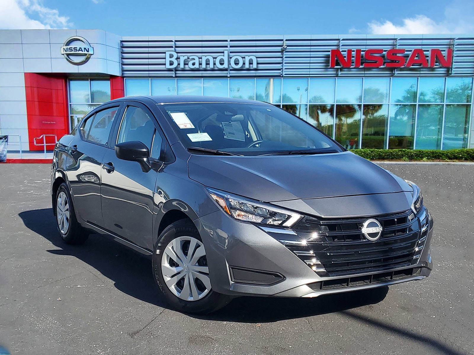 2025 Nissan Versa Sedan S's photo