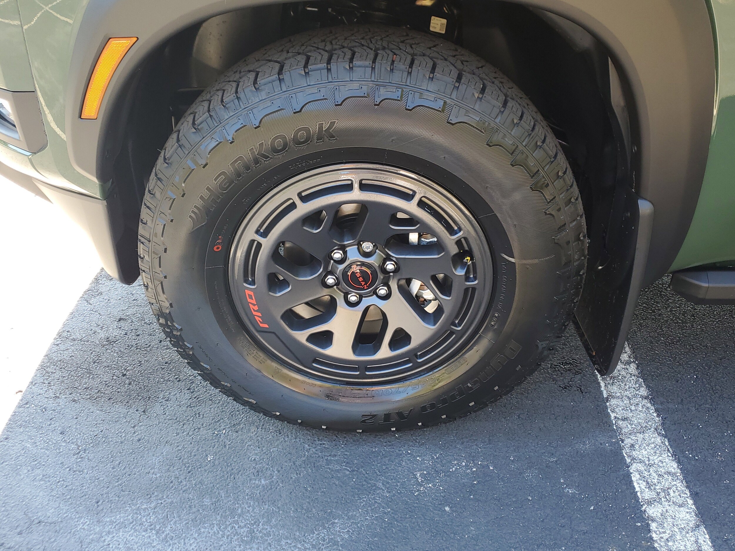 2026 Nissan Frontier Crew Cab PRO-X photo 2