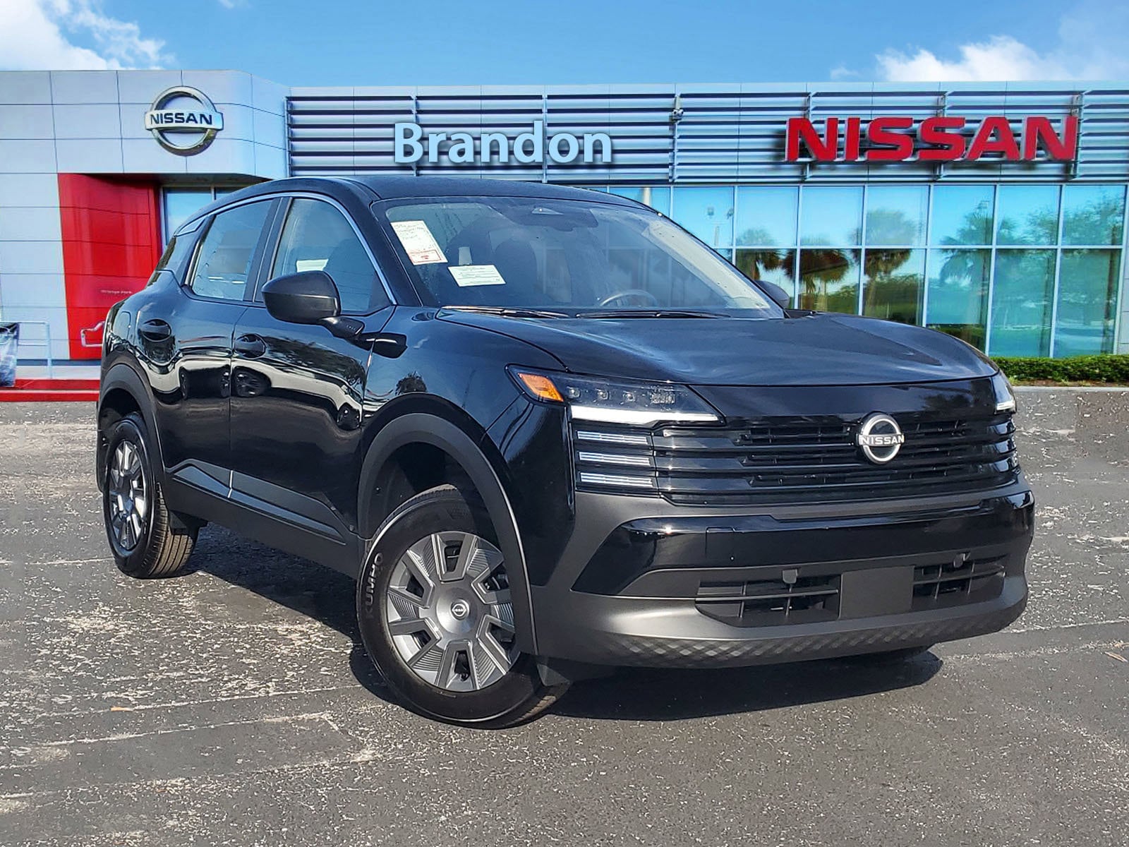 2026 Nissan KICKS S's photo