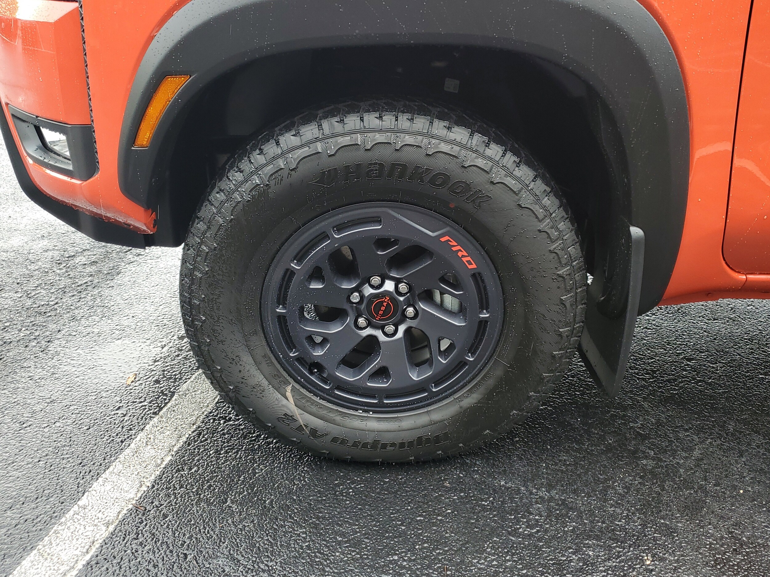 2025 Nissan Frontier PRO-4X photo 4