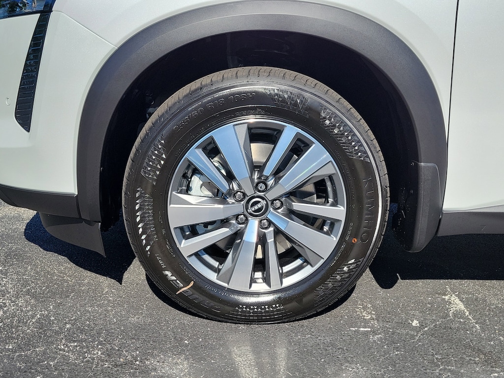 New 2026 Nissan Pathfinder SL SUV