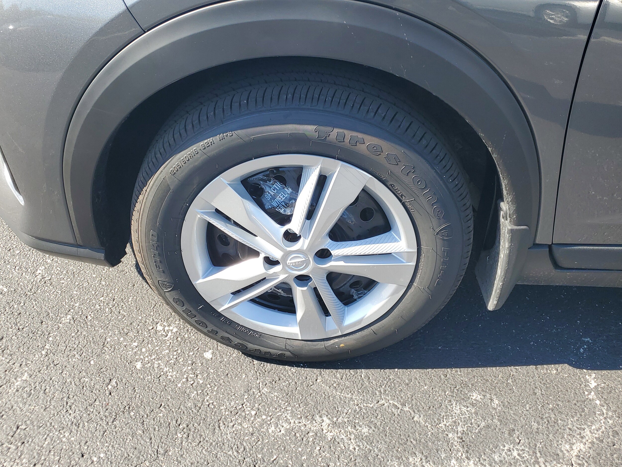 2025 Nissan Kicks Play S photo 4