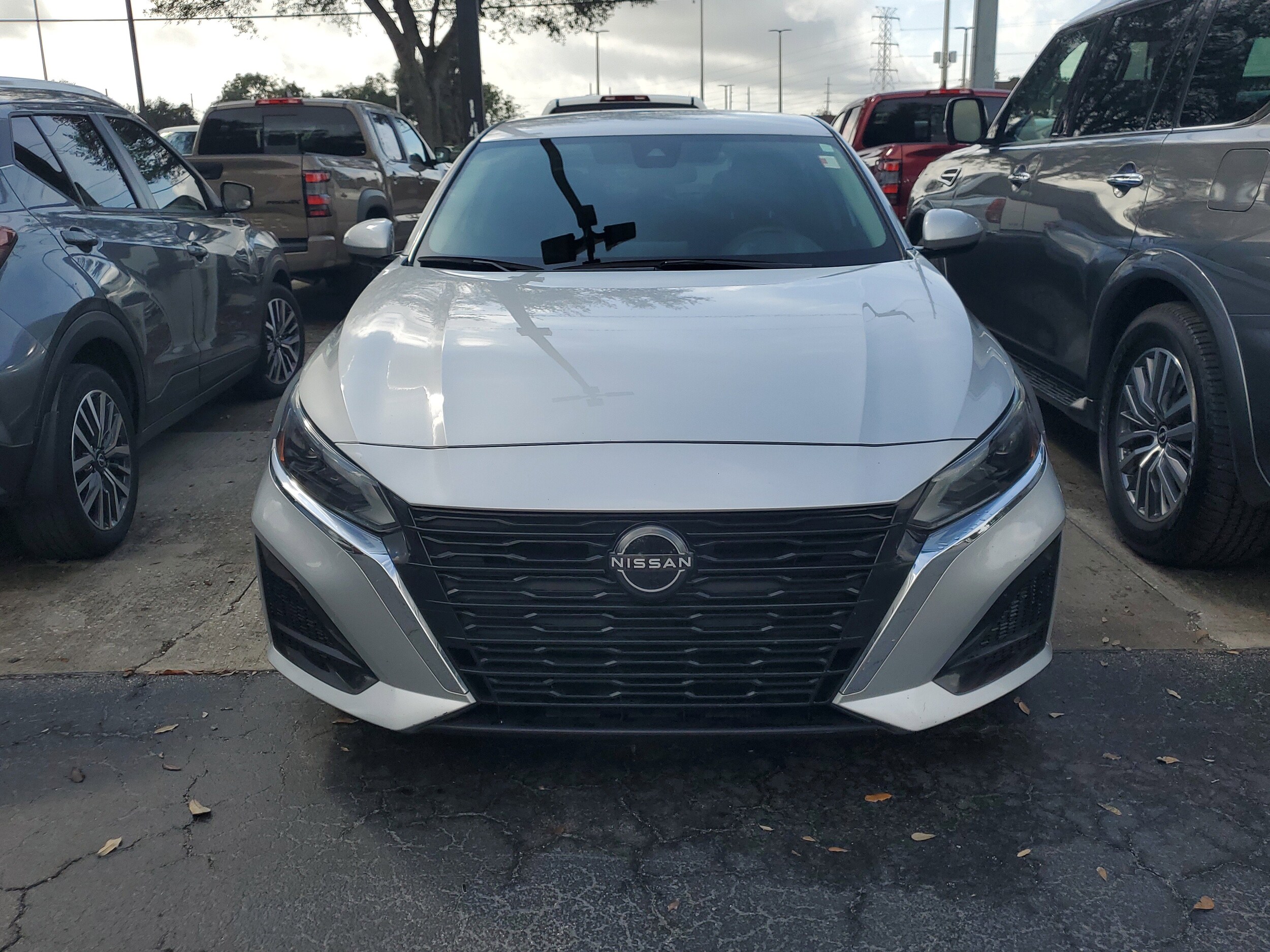 2023 Nissan Altima 2.5 SV photo 2