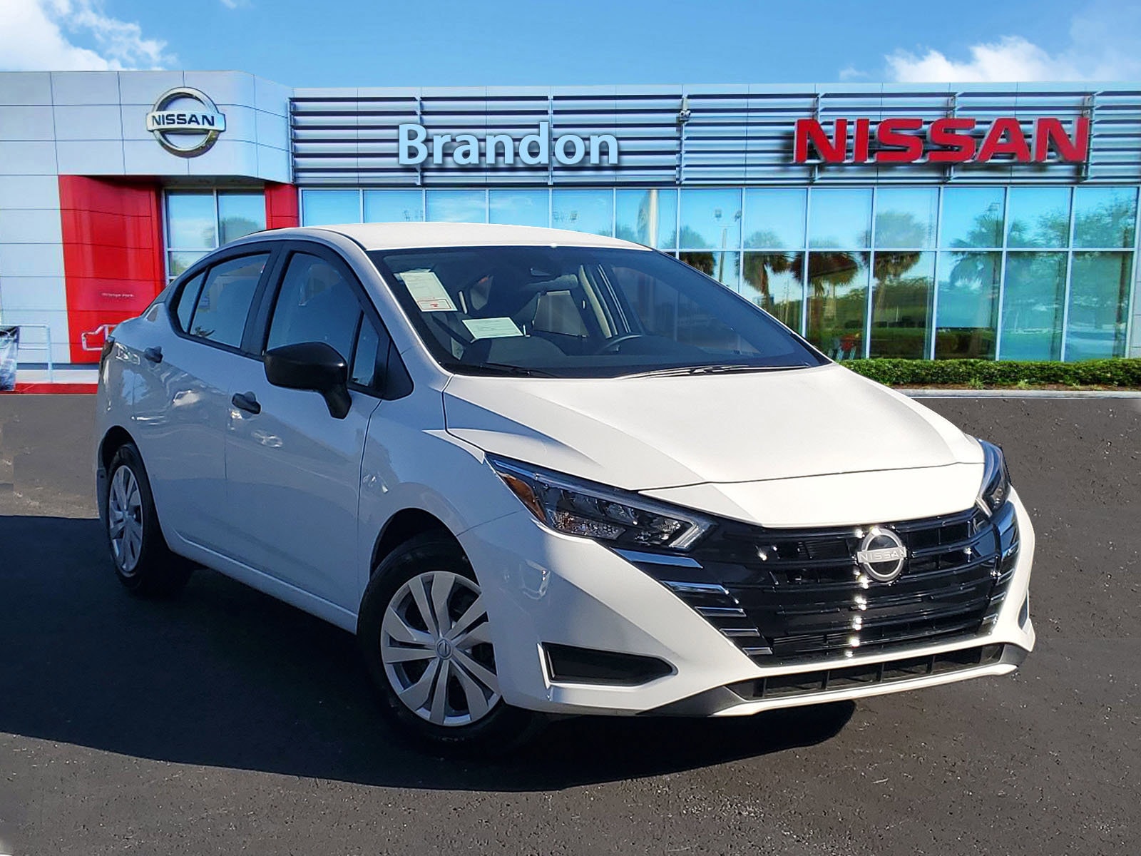 2025 Nissan Versa Sedan S's photo