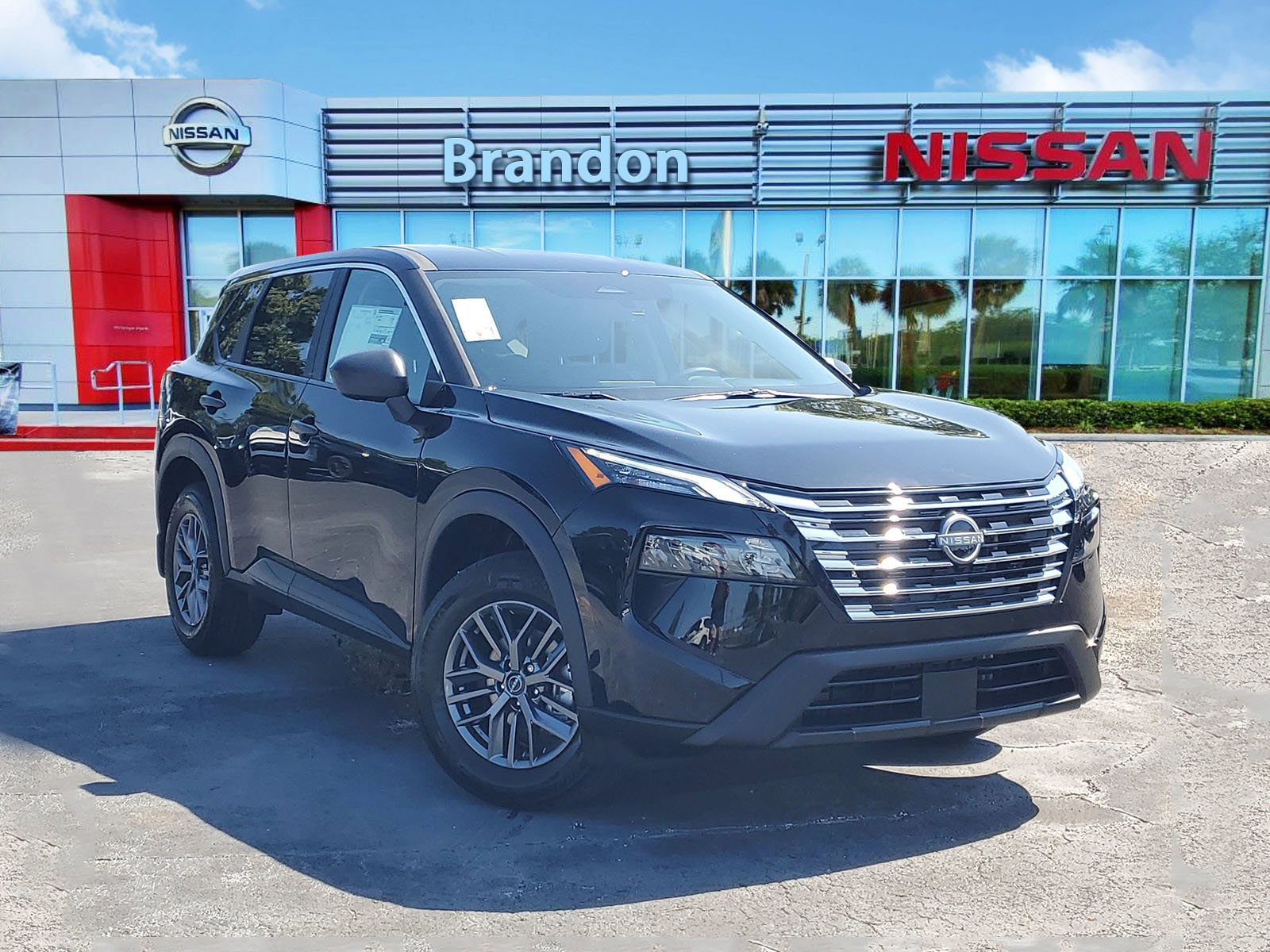 2026 Nissan Rogue S's photo