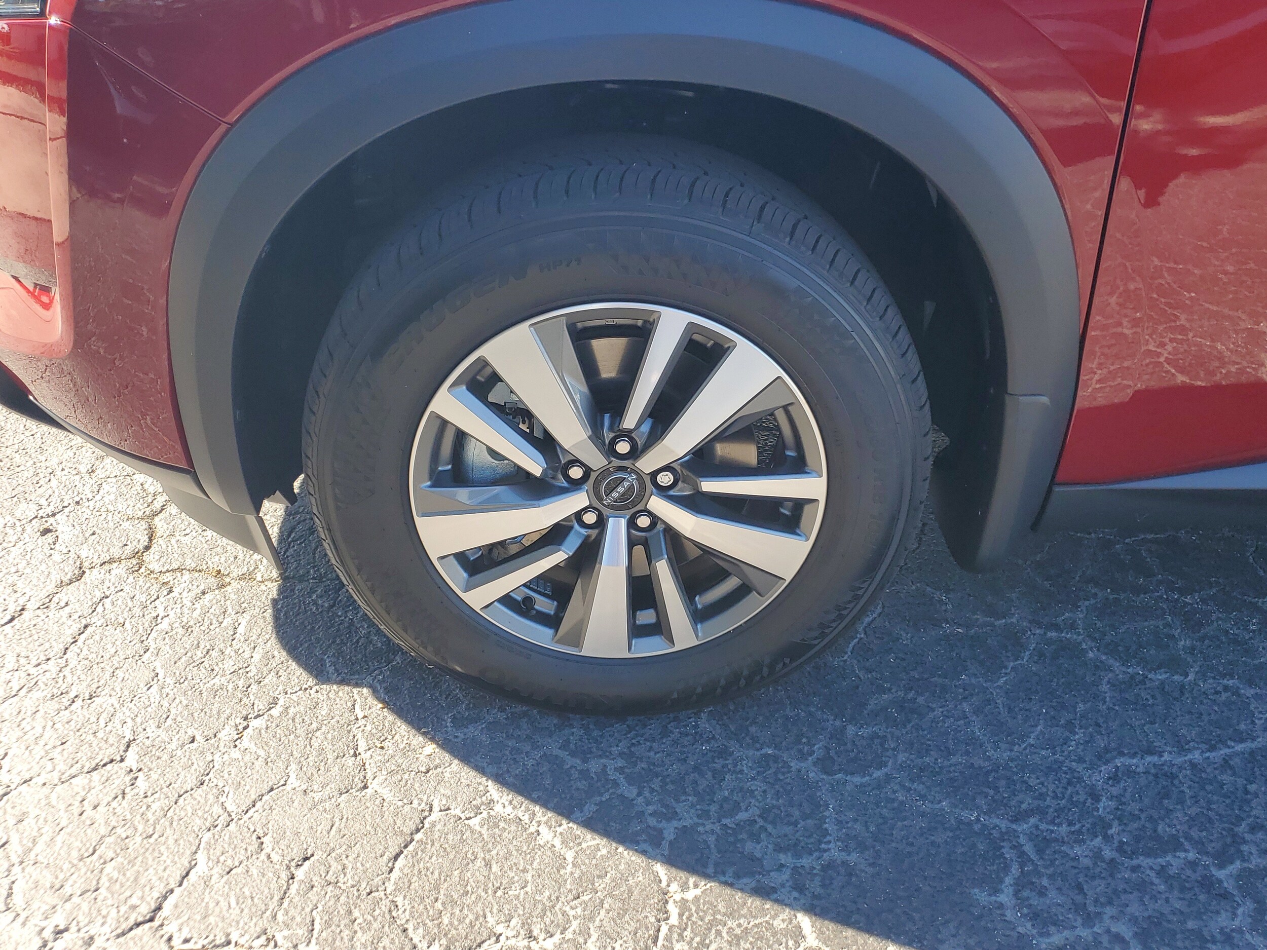 2025 Nissan Pathfinder SL photo 4