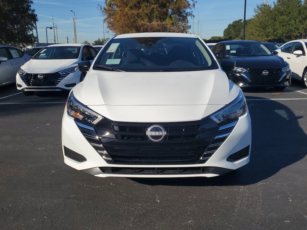 New 2025 Nissan Versa 1.6 S Sedan