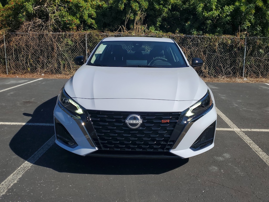 New 2025 Nissan Altima SR Sedan