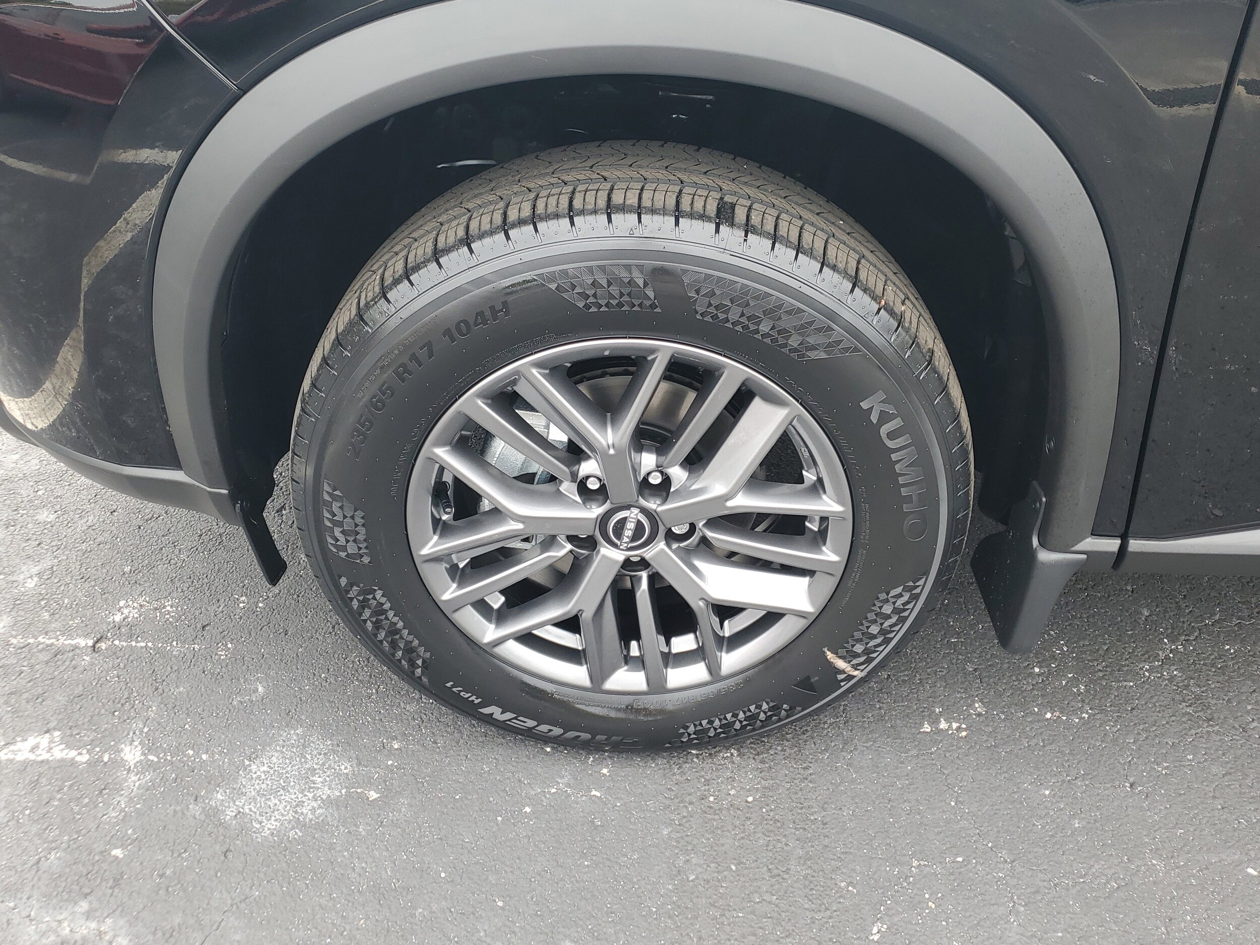 2026 Nissan Rogue S photo 3