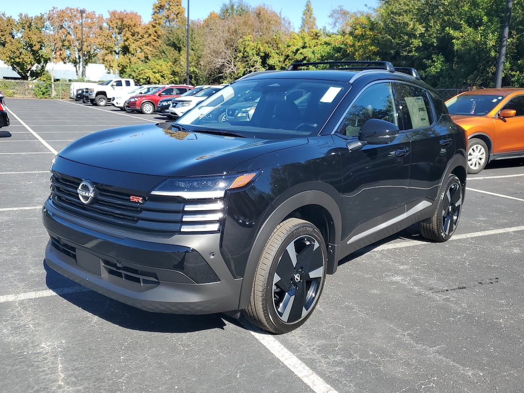 New 2026 Nissan Kicks SR SUV