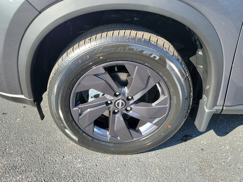 New 2026 Nissan Rogue SV SUV