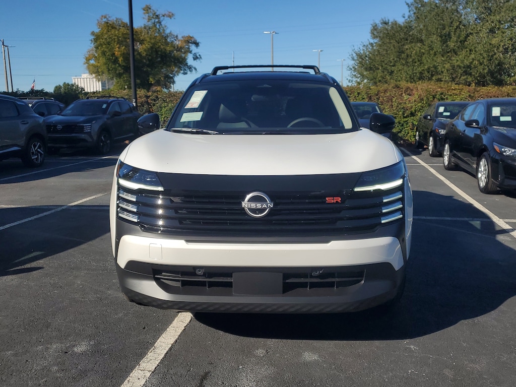 New 2026 Nissan Kicks SR SUV